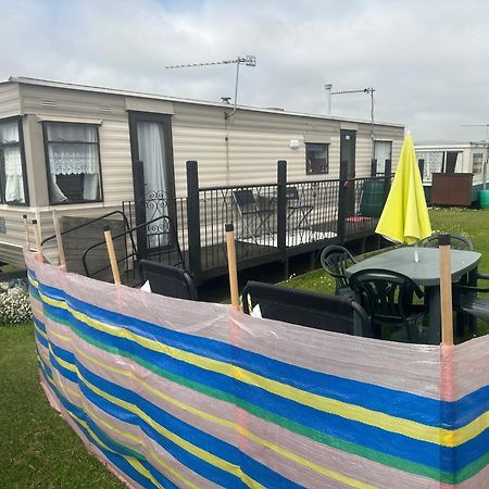 Tracy'S Holiday Home - Static Caravan Hemsby Kültér fotó